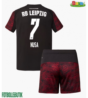 RB Leipzig Antonio Nusa #7 Tredjeställ Barn 2025-26 Kortärmad (+ Korta byxor)